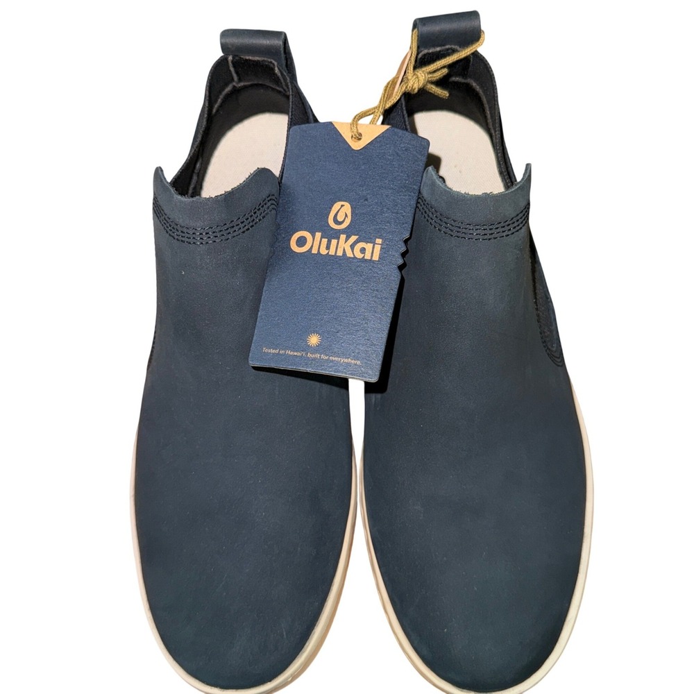 NEW OluKai Pehuea Mid Women 9 Boots Lava Rock Waterproof Leather Chelsea Sneaker